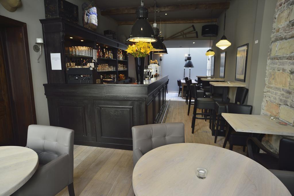 Studio Frodo En Zazou Maaseik Esterno foto